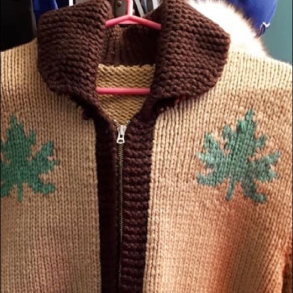 Meet your Posher, Lisa - Picture 3 of 3